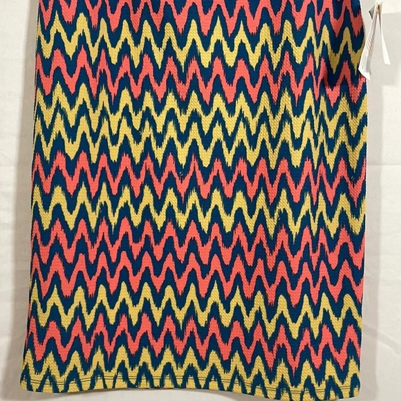 NWT! Lularoe Cassie geometric print skirt Large - Picture 2 of 4